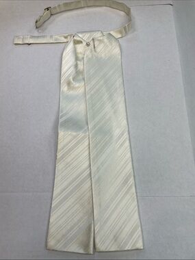 Ivory Satin Striped Cravat Ascot